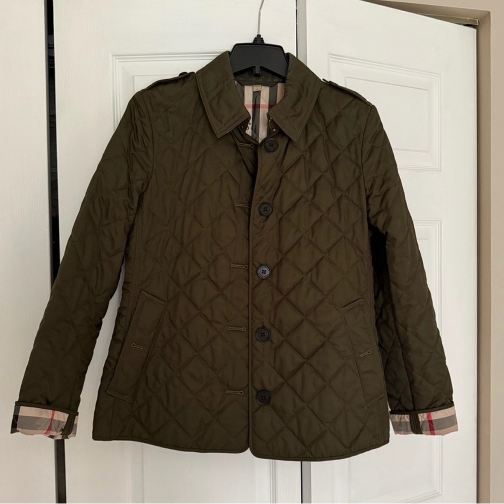 Large Burberry Olive Quilted Jacket with Plaid Interior